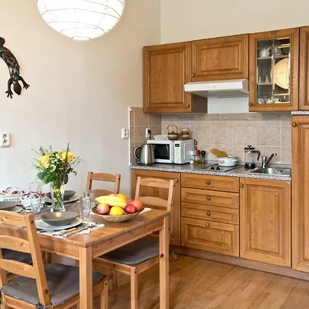 Vysehrad Bright Apt *