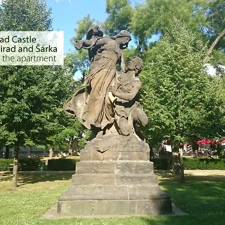 דירה Vysehrad Bright Apt פראג